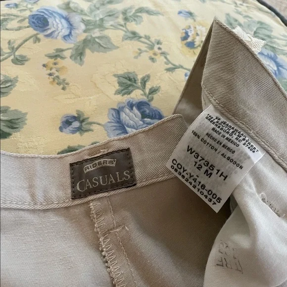 Vintage Riders Khaki Shorts with Belt - Picture 3 of 4